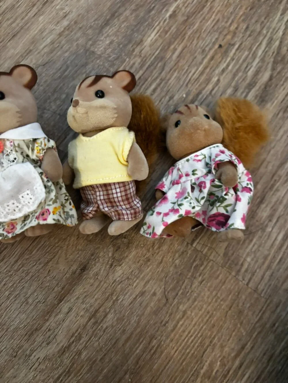 Lot 7 Sylvanian Families Calico Critters Walnut Squirrel w/babies twins